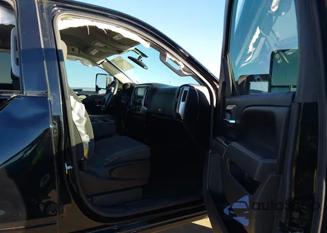 2017 Chevrolet Silverado 1500 1Lt from USA, damaged, VIN 3GCUKREC1HG343989